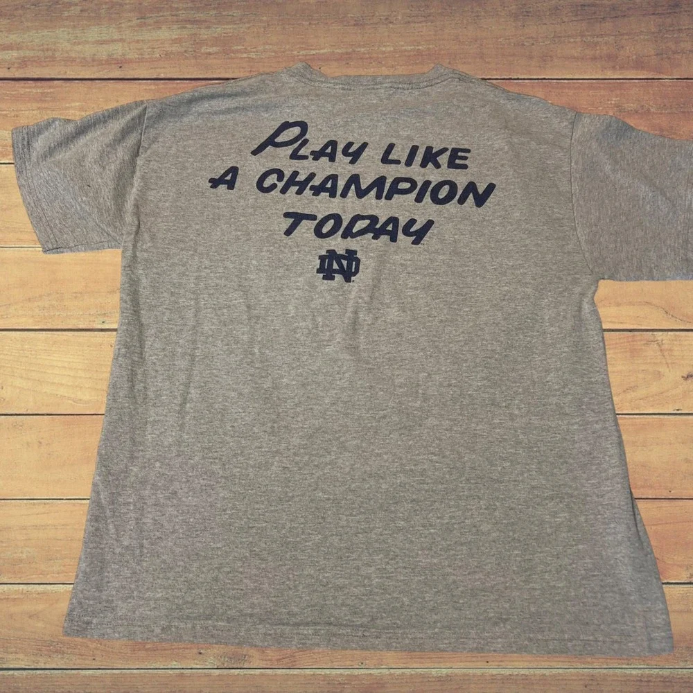Flawed  Notre Dame Football T‎ Shirt Gray Play Like A Champion Today Mens Large